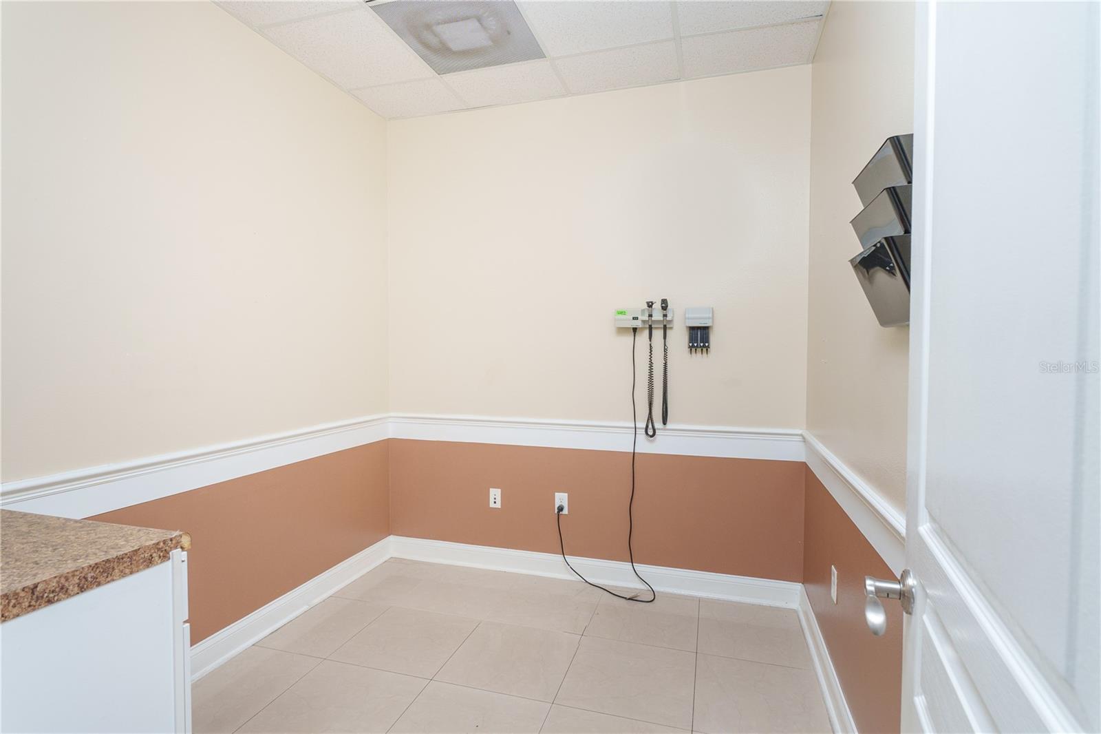 1779 S KINGS AVE, BRANDON, FL, 33511