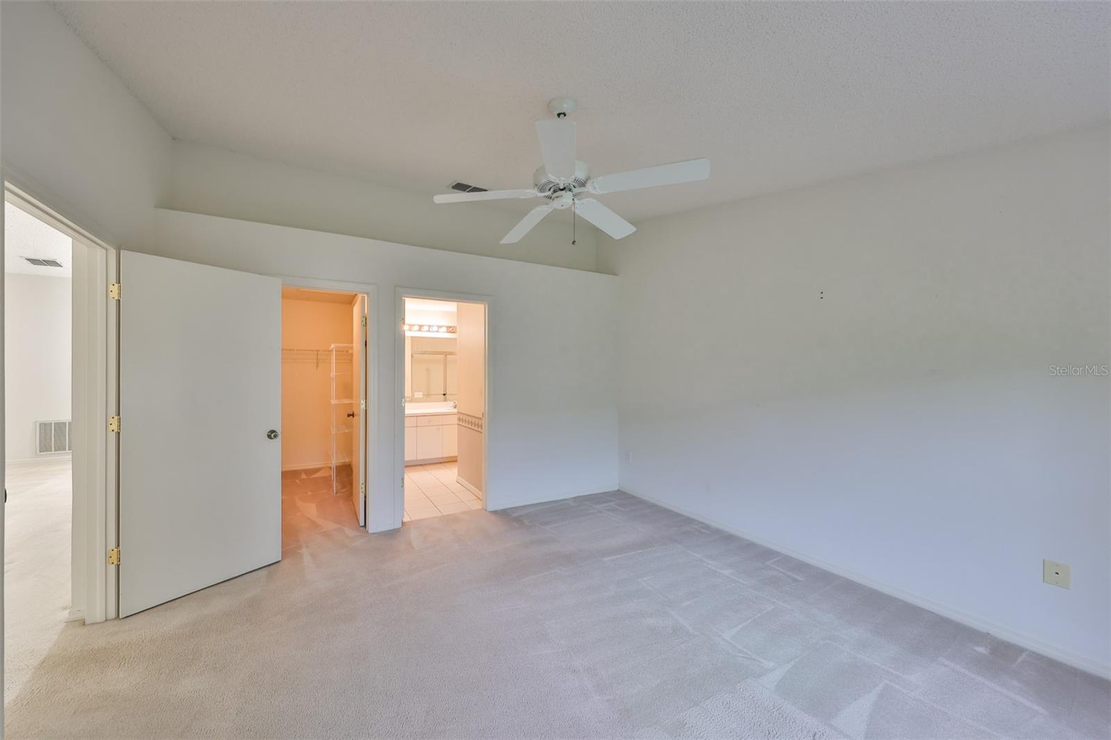 2008 GARDENIA LANDINGS LN, SUN CITY CENTER, FL, 33573