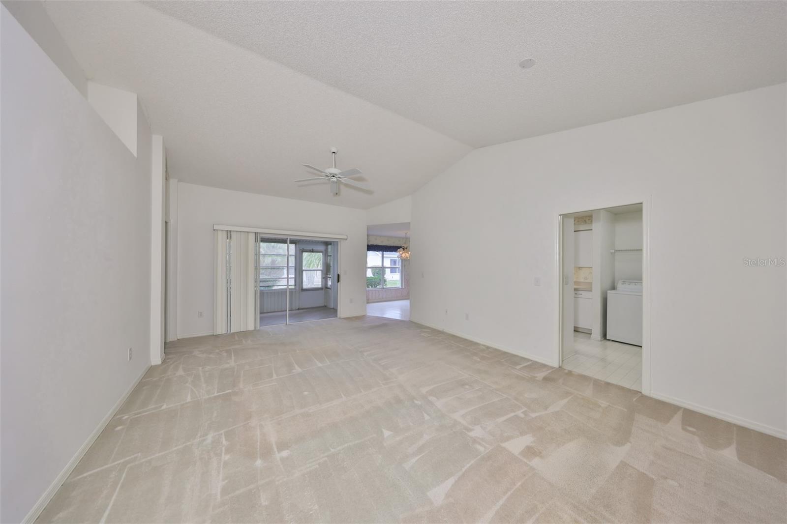 2008 GARDENIA LANDINGS LN, SUN CITY CENTER, FL, 33573