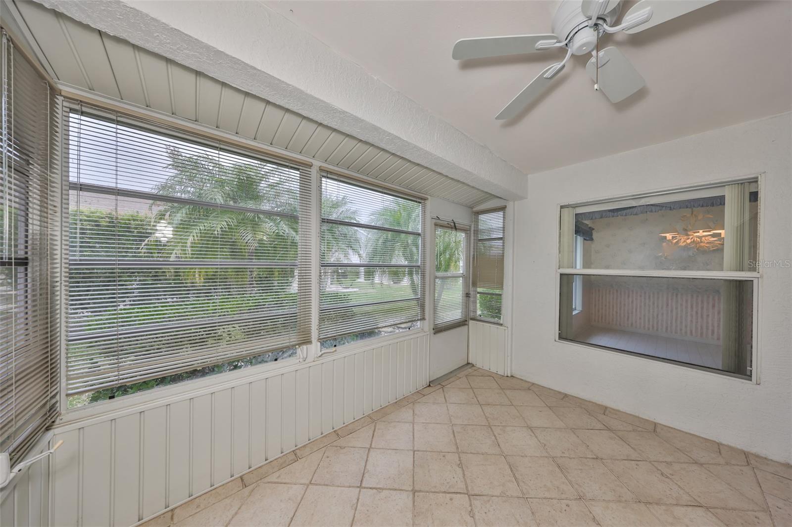 2008 GARDENIA LANDINGS LN, SUN CITY CENTER, FL, 33573