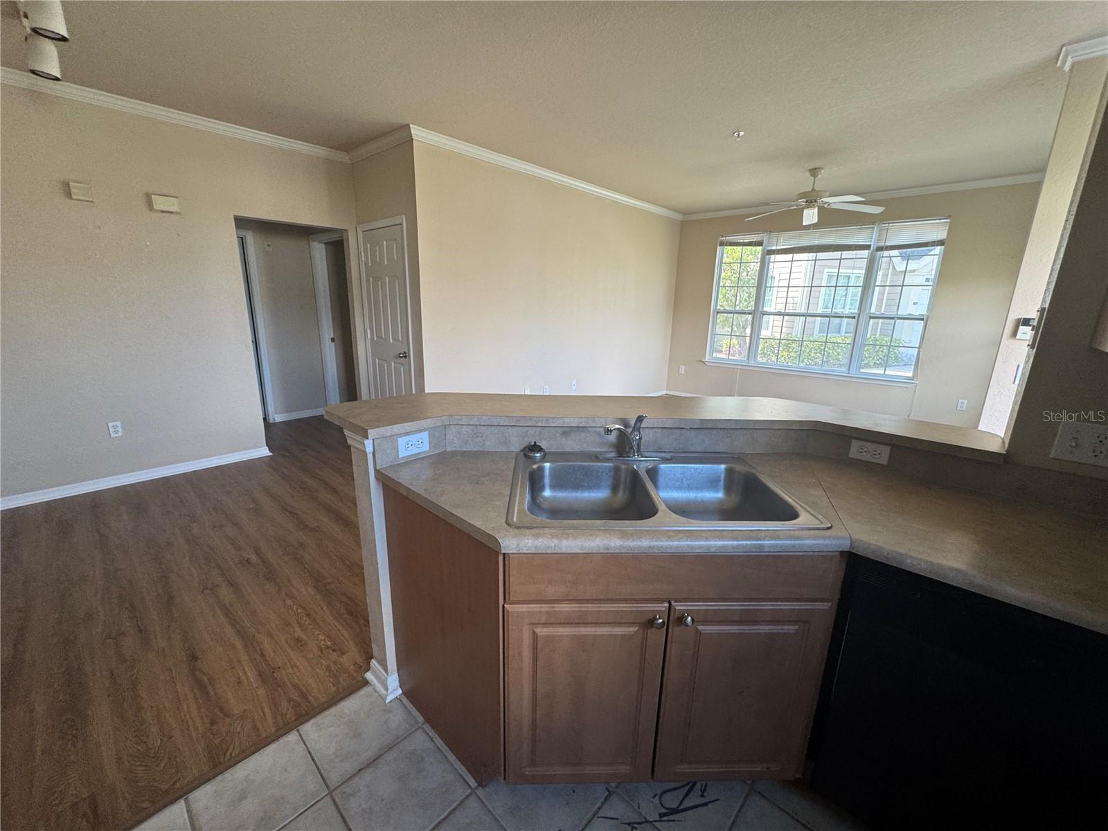 5560 ROSEHILL RD #105, SARASOTA, FL, 34233