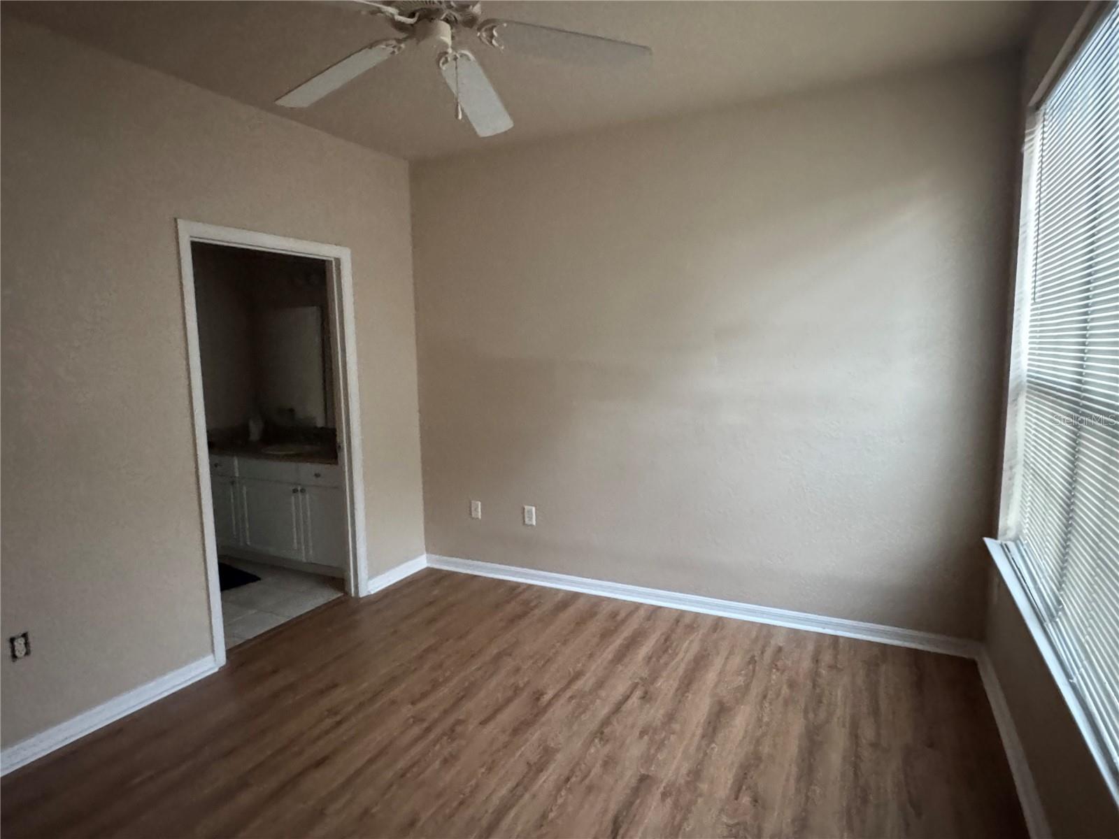 5560 ROSEHILL RD #105, SARASOTA, FL, 34233