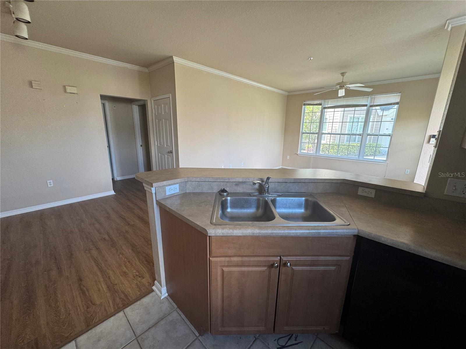 5560 ROSEHILL RD #105, SARASOTA, FL, 34233