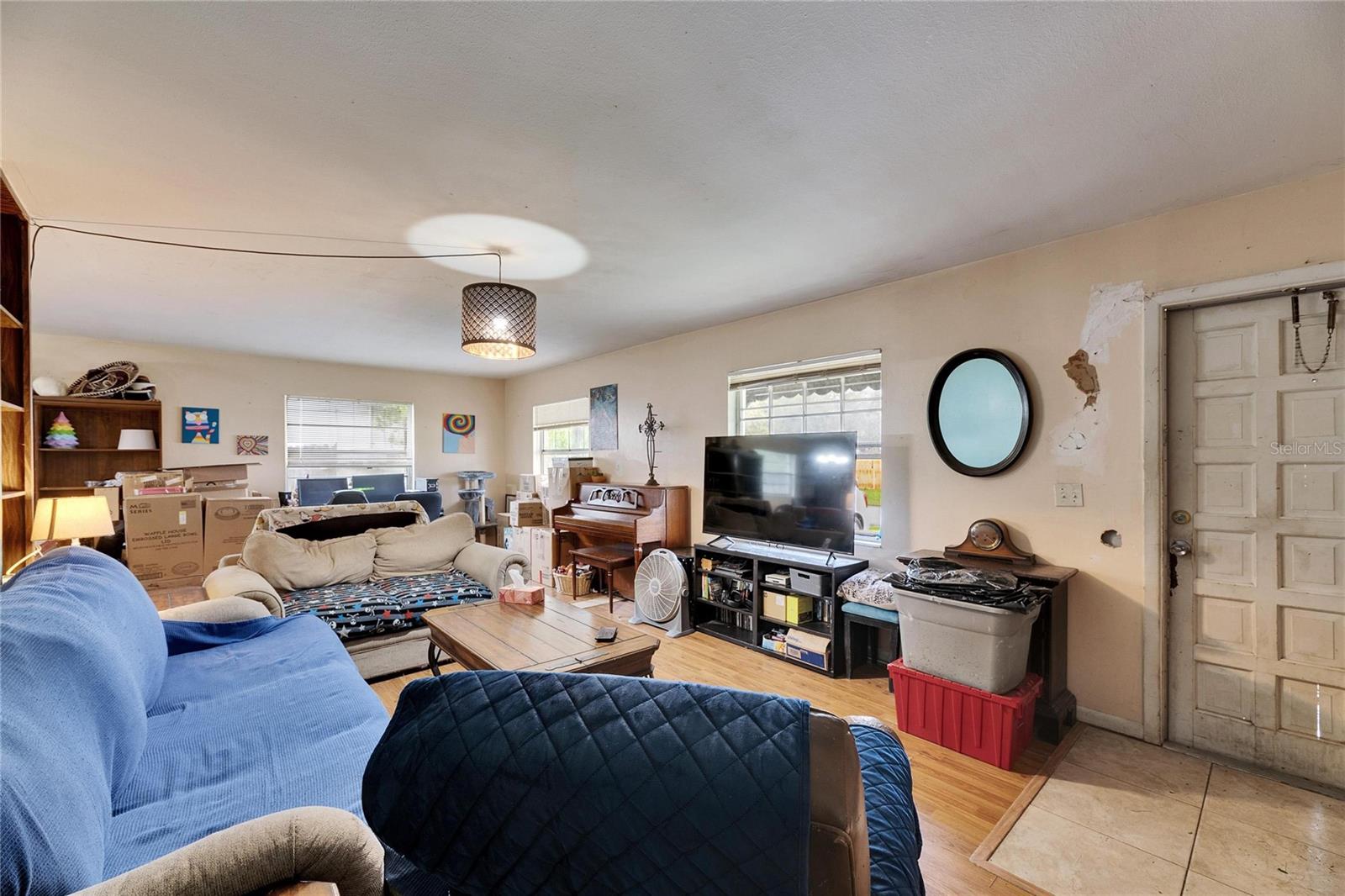 4108 BERKLEY DR, TAMPA, FL, 33610