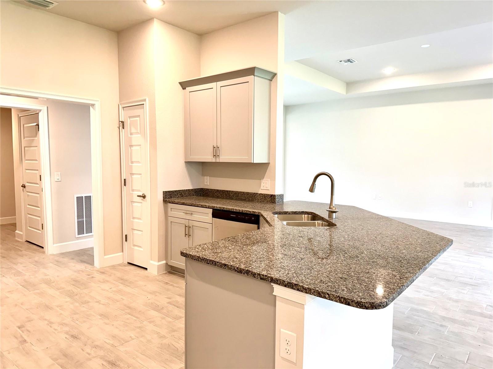 14583 LILLIAN CIR, PORT CHARLOTTE, FL, 33981