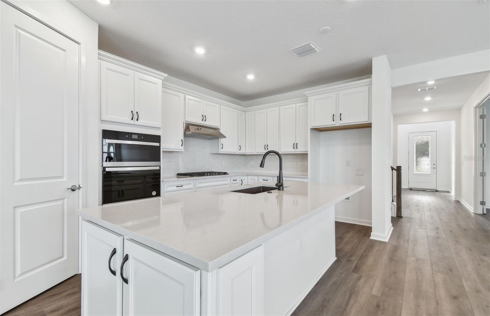 37252 CLINCH CIR, ZEPHYRHILLS, FL, 33540