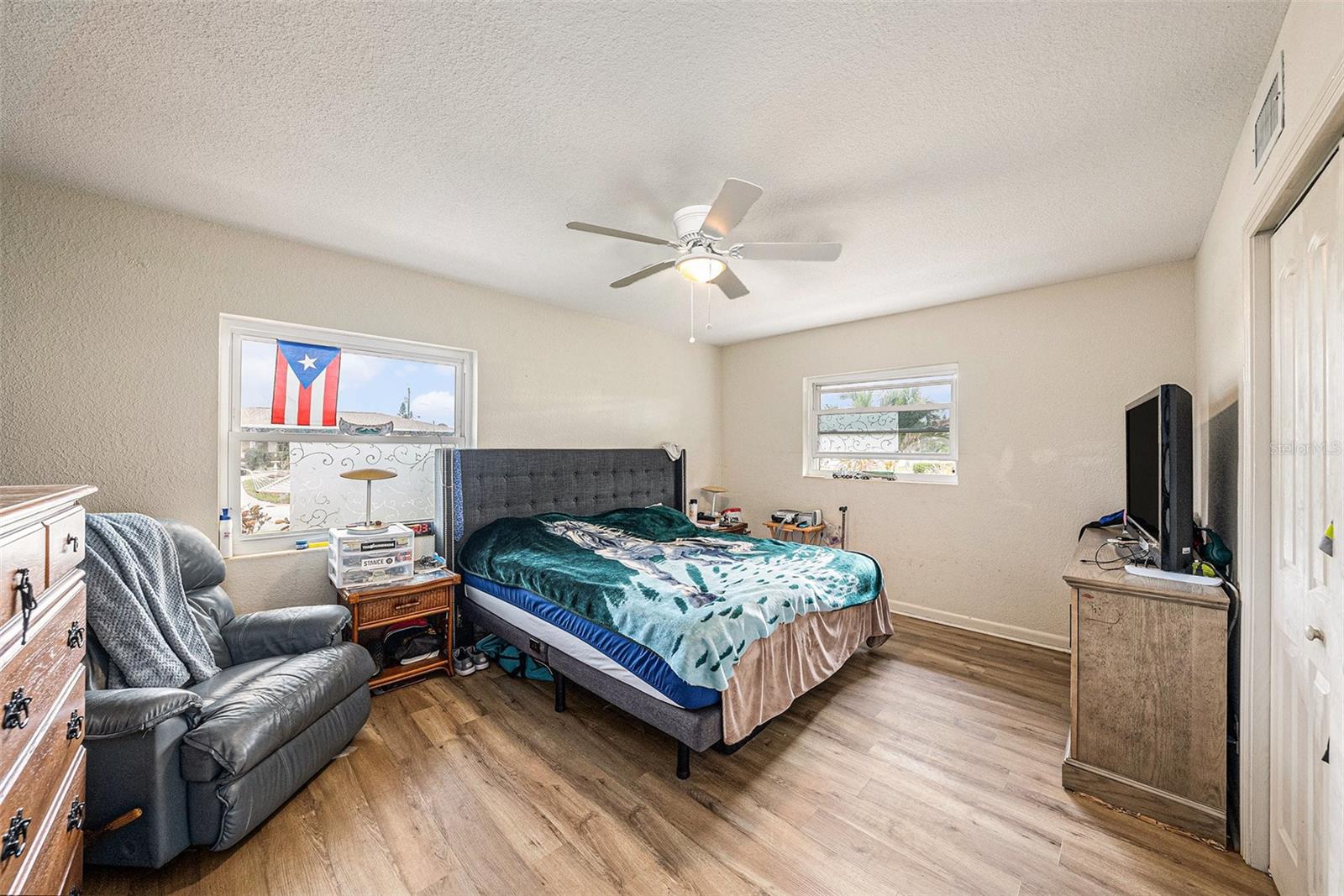 908 WOODLEY RD, CLEARWATER, FL, 33764