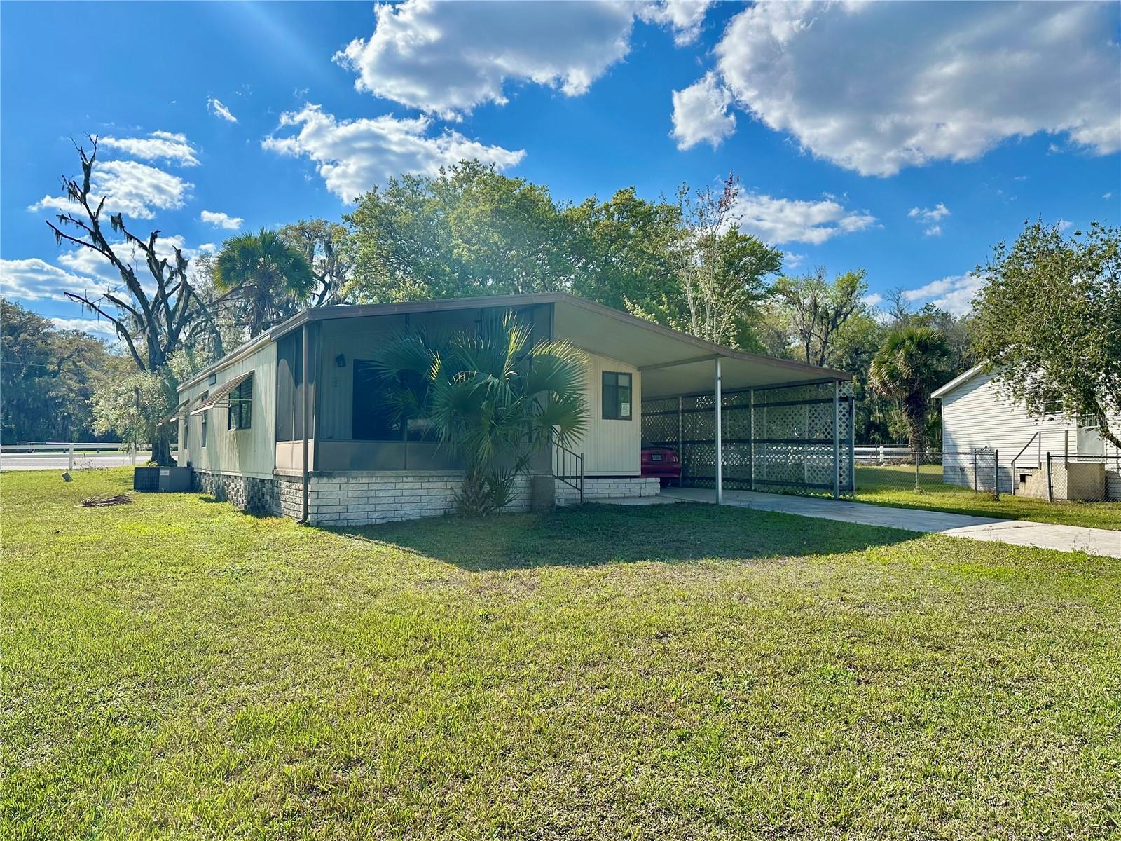 22 CANAL CT, LAKE PANASOFFKEE, FL, 33538