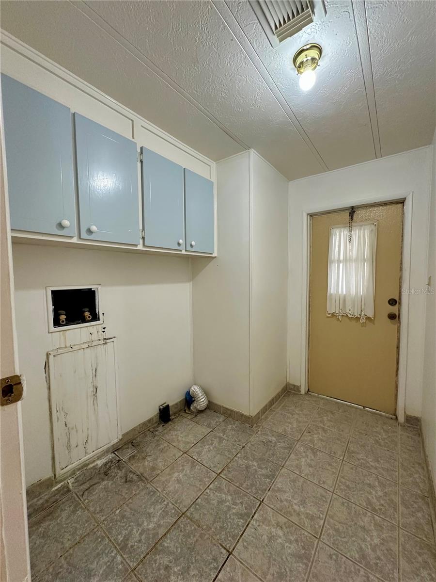 22 CANAL CT, LAKE PANASOFFKEE, FL, 33538