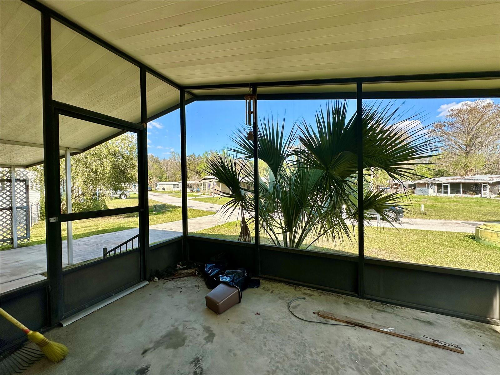 22 CANAL CT, LAKE PANASOFFKEE, FL, 33538
