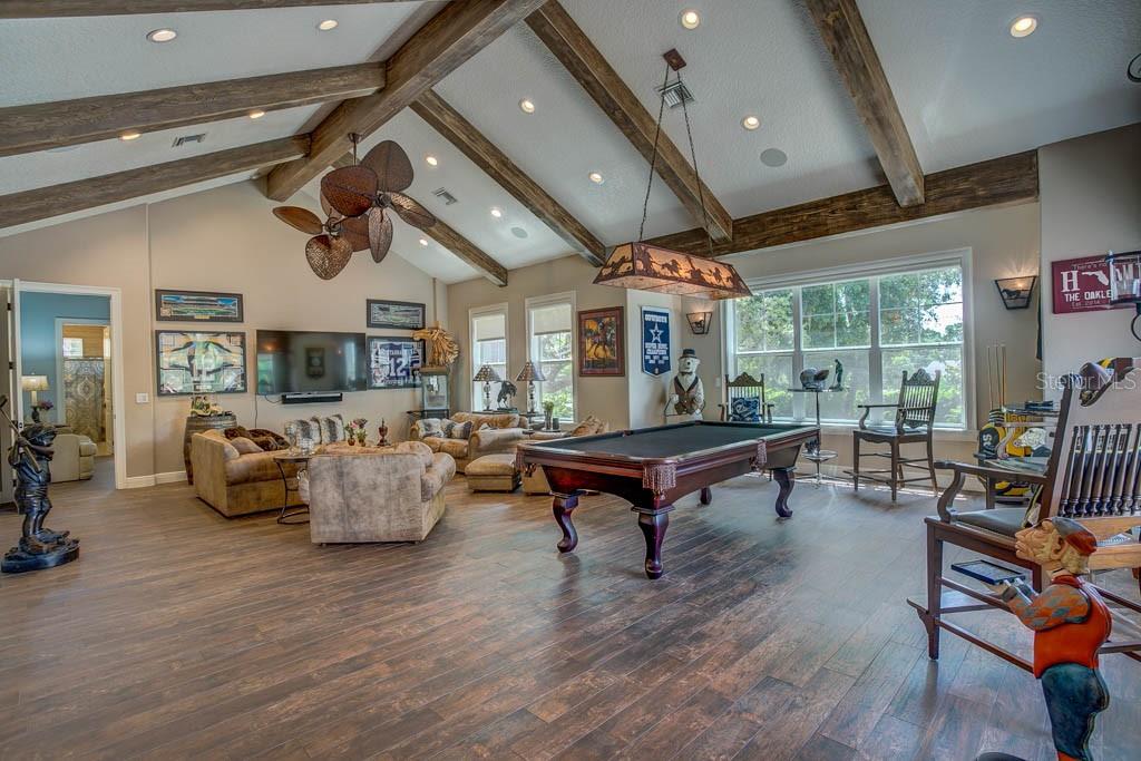 O6284922 Property Photo