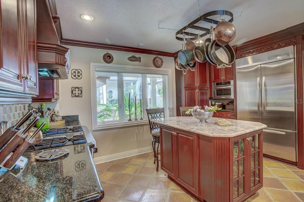 O6284922 Property Photo