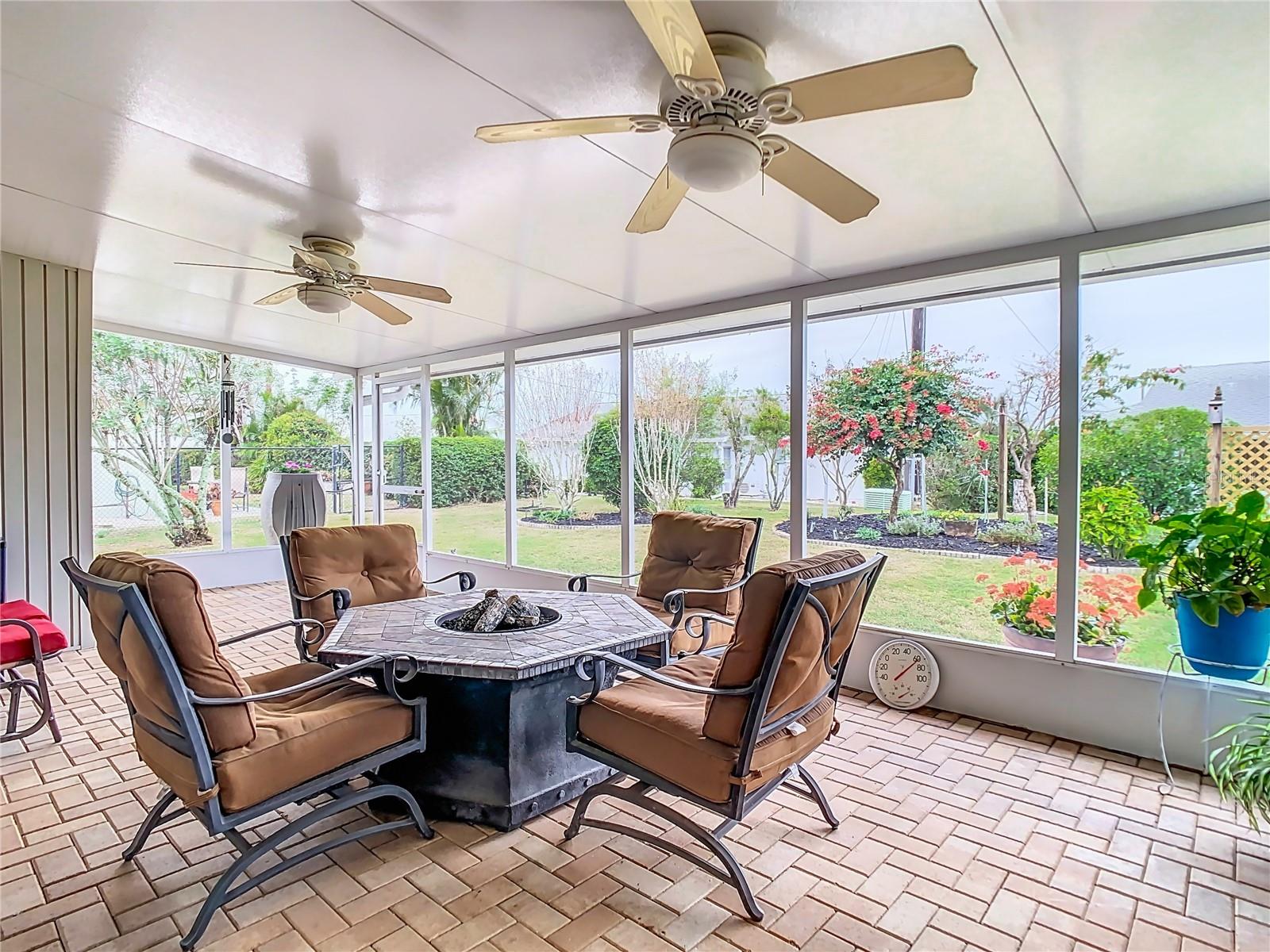 835 OAKMONT AVE, SUN CITY CENTER, FL, 33573