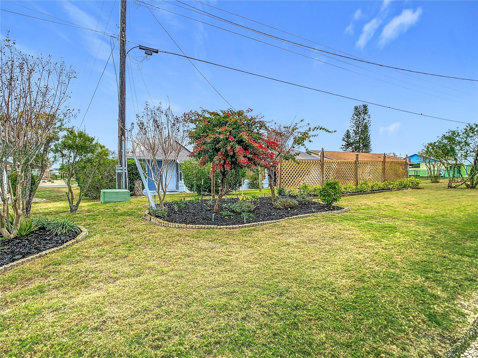 835 OAKMONT AVE, SUN CITY CENTER, FL, 33573