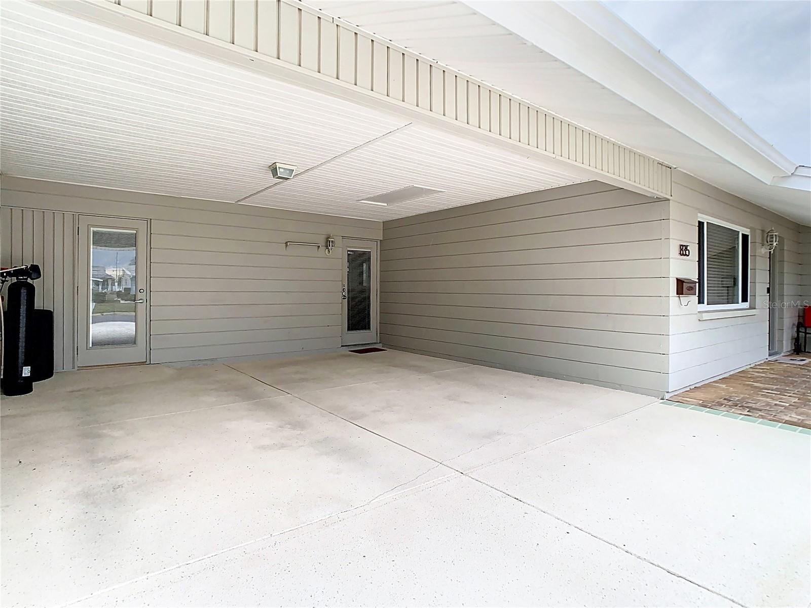 835 OAKMONT AVE, SUN CITY CENTER, FL, 33573