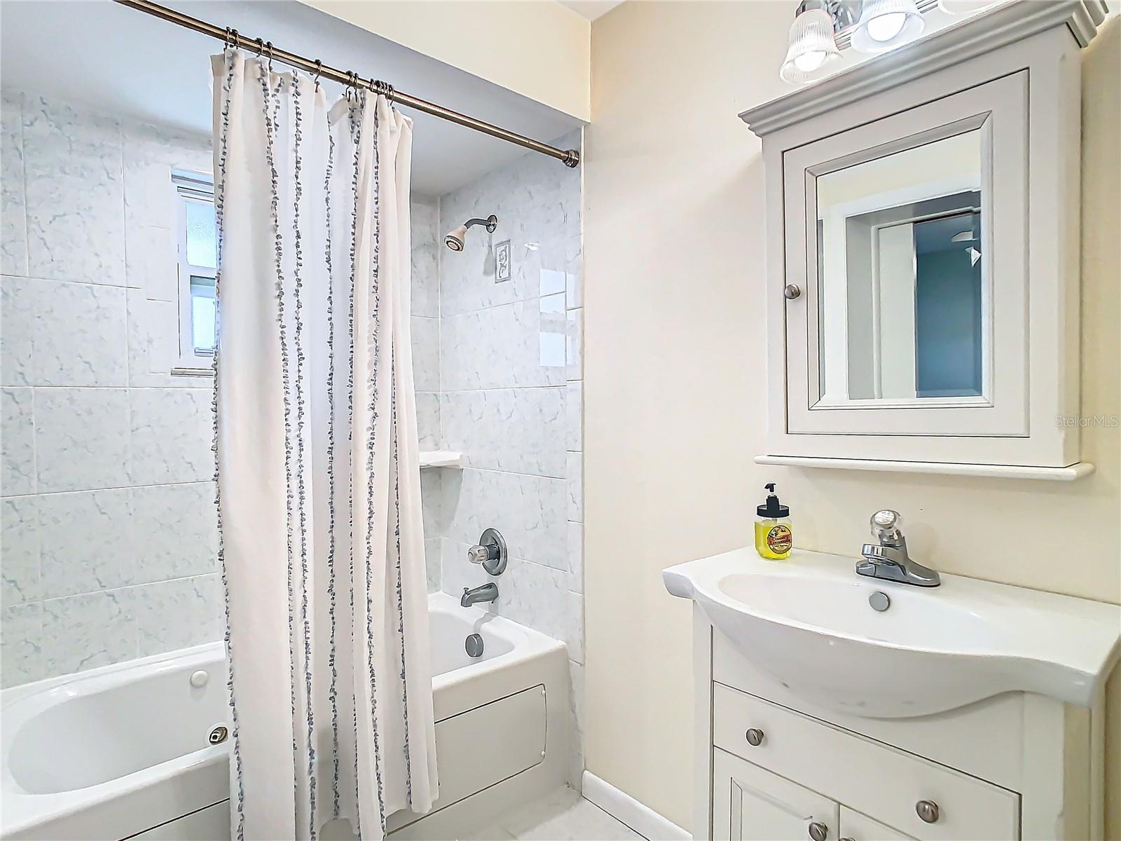 835 OAKMONT AVE, SUN CITY CENTER, FL, 33573