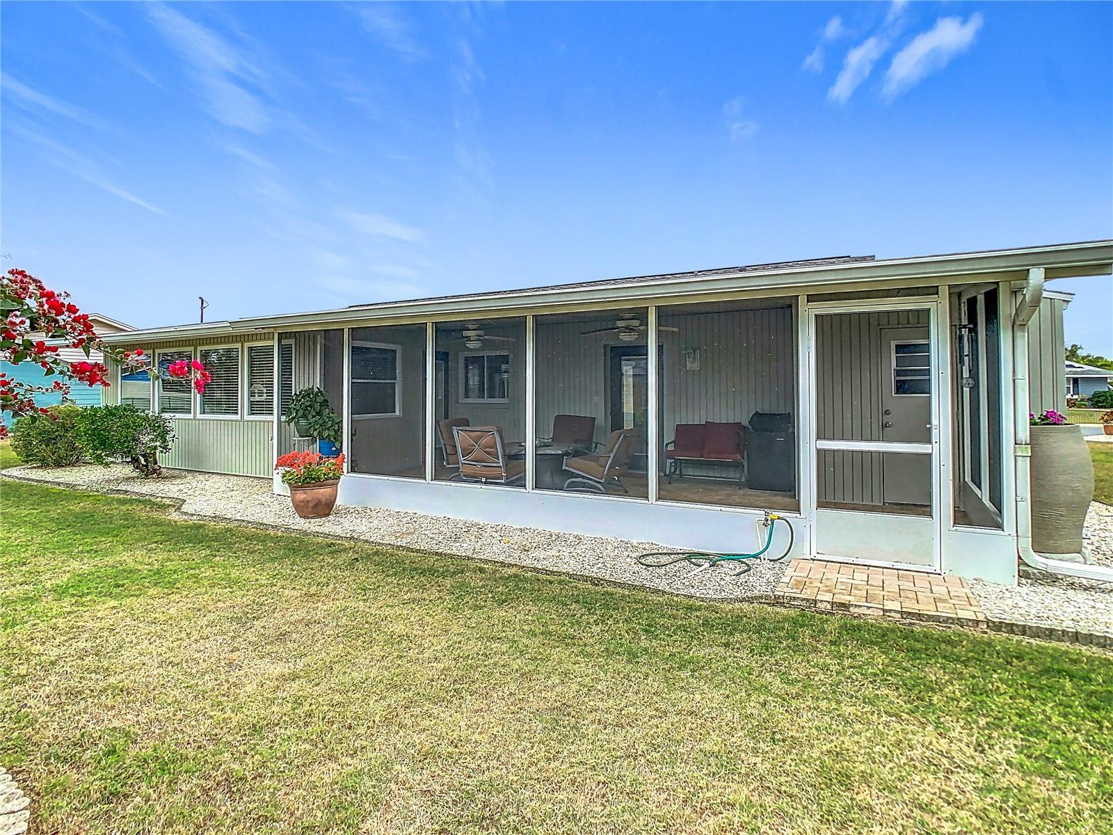 835 OAKMONT AVE, SUN CITY CENTER, FL, 33573