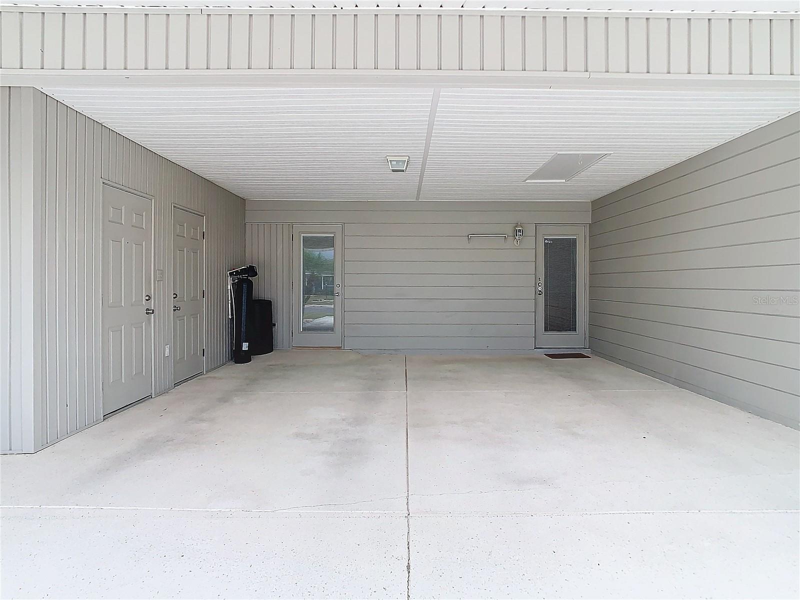 835 OAKMONT AVE, SUN CITY CENTER, FL, 33573