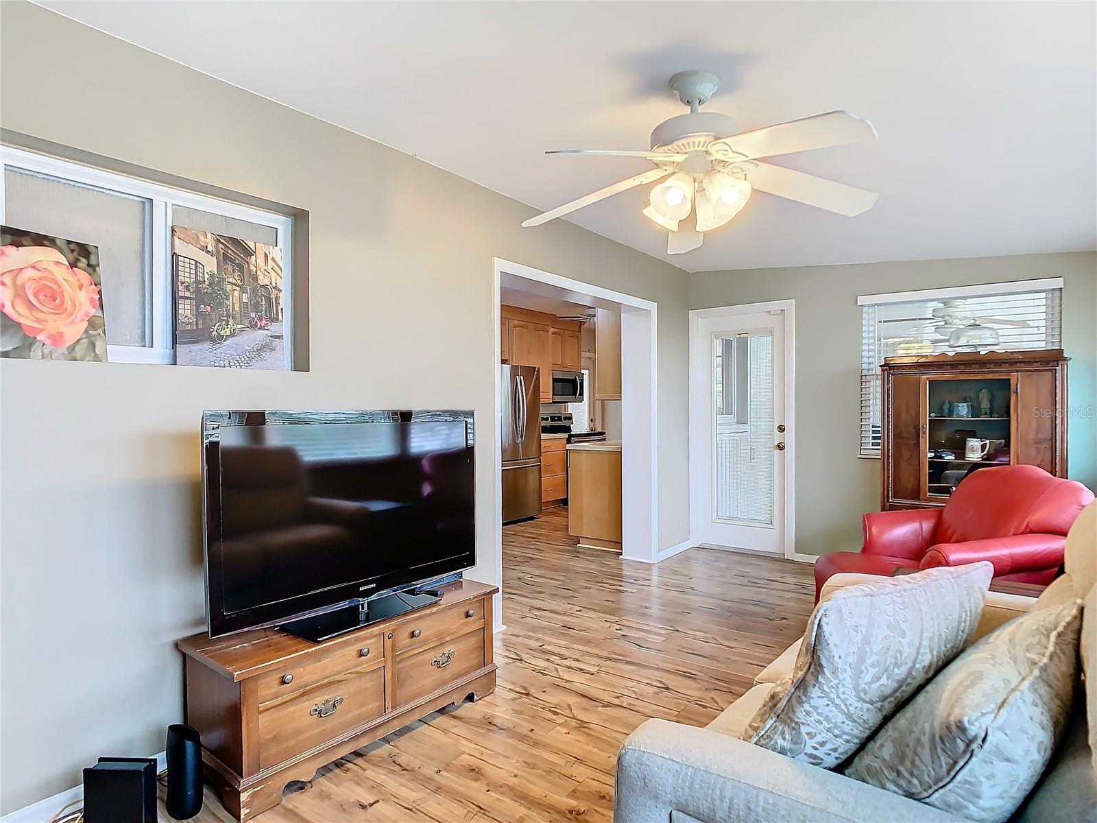 835 OAKMONT AVE, SUN CITY CENTER, FL, 33573