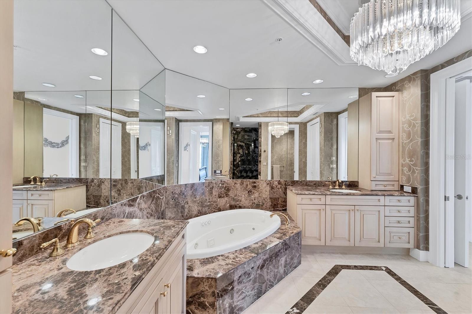 1300 BENJAMIN FRANKLIN DR #304, SARASOTA, FL, 34236