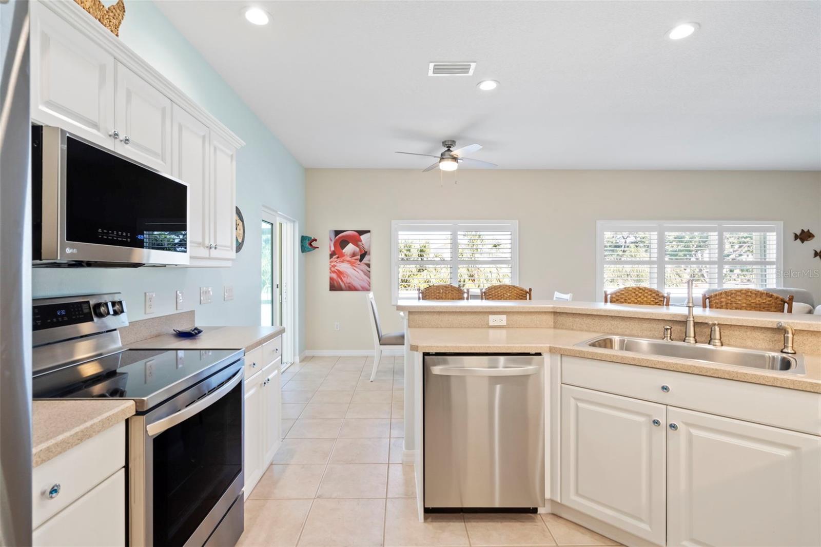 8603 46TH AVENUE CIR W, BRADENTON, FL, 34210