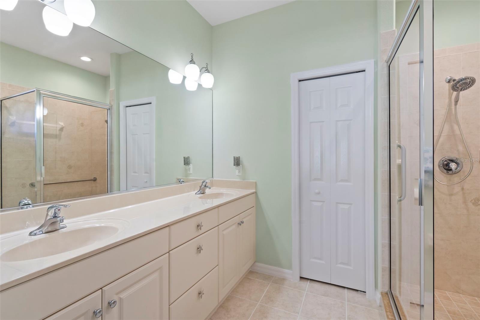 8603 46TH AVENUE CIR W, BRADENTON, FL, 34210