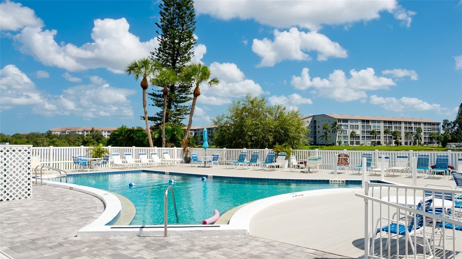 A4642377 Property Photo