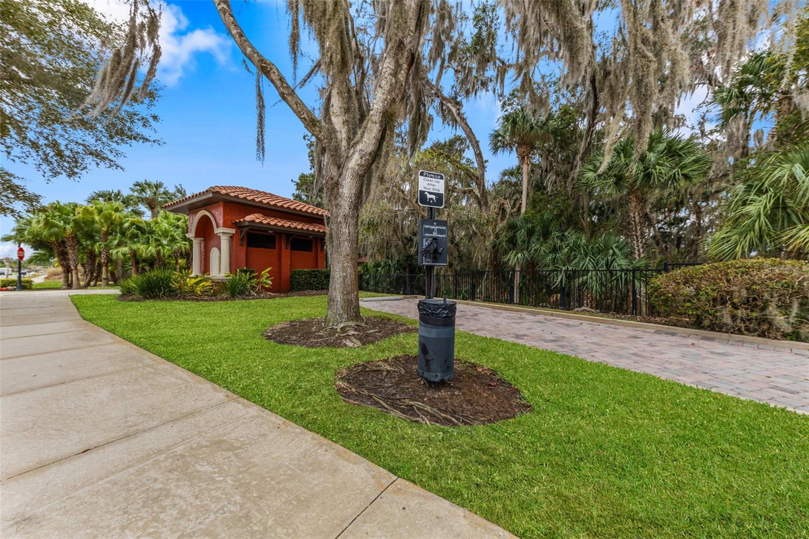 281 ANCONA AVE, DEBARY, FL, 32713