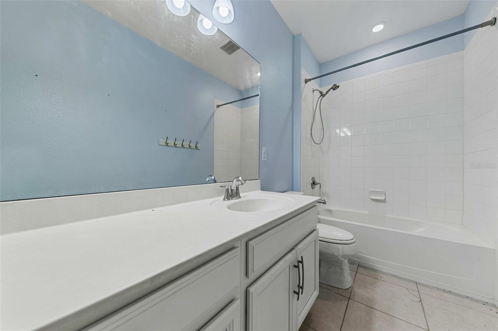 281 ANCONA AVE, DEBARY, FL, 32713