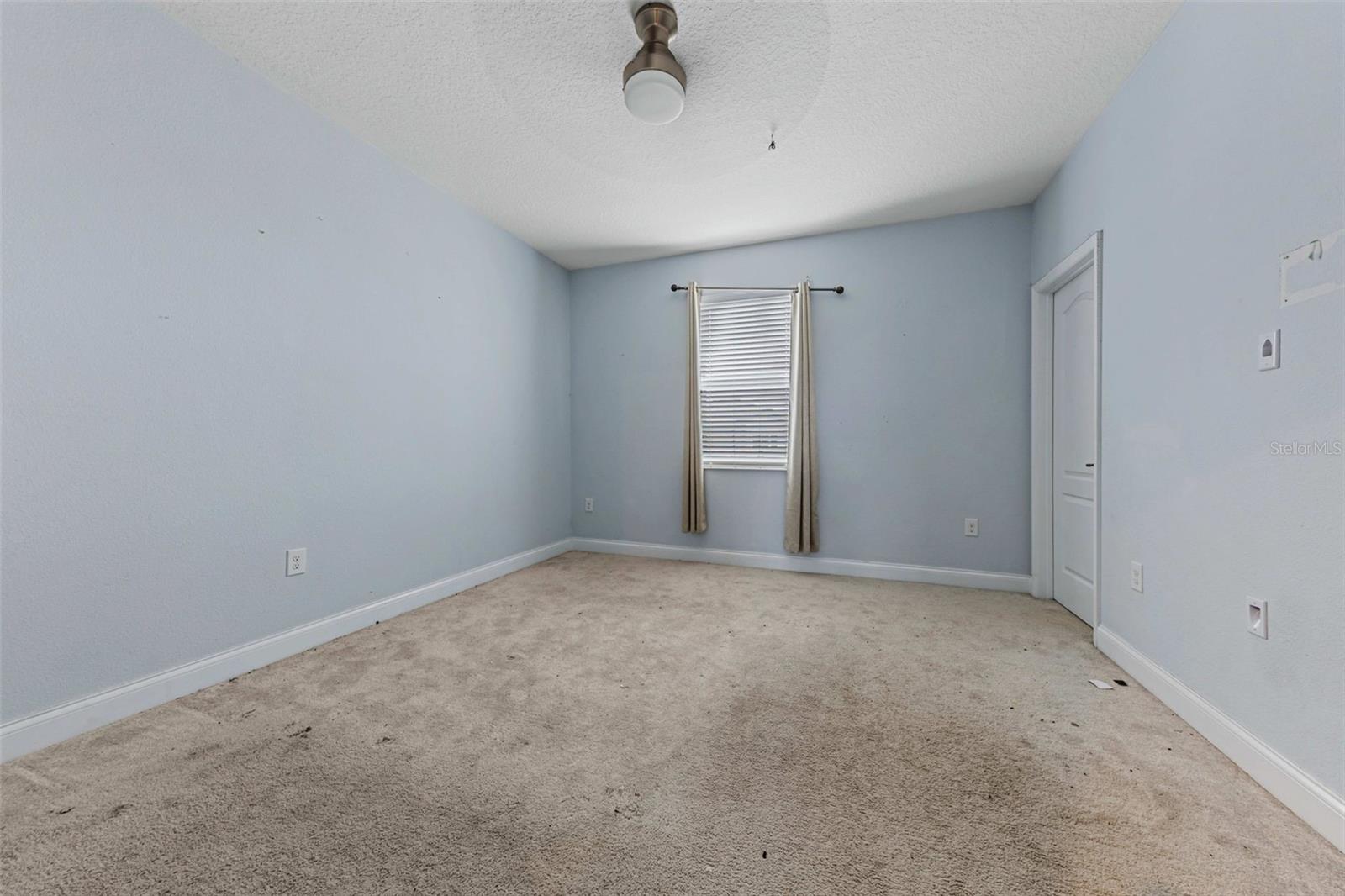 281 ANCONA AVE, DEBARY, FL, 32713