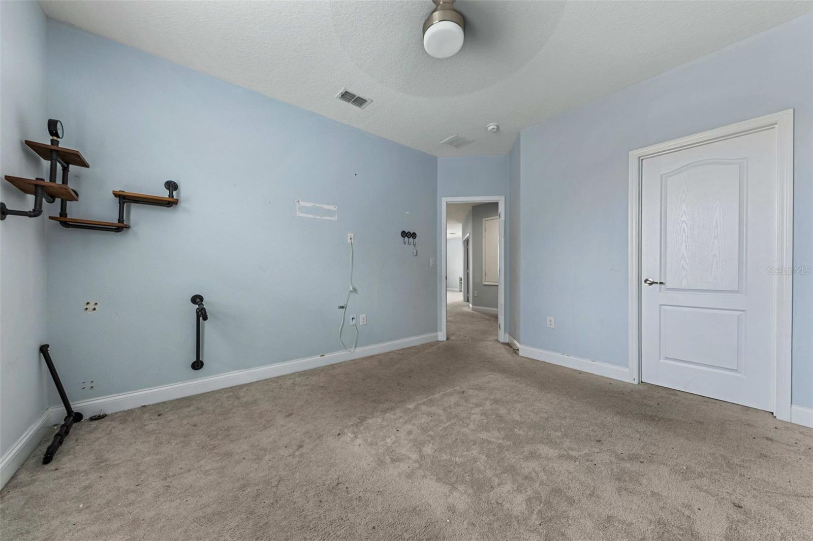 281 ANCONA AVE, DEBARY, FL, 32713