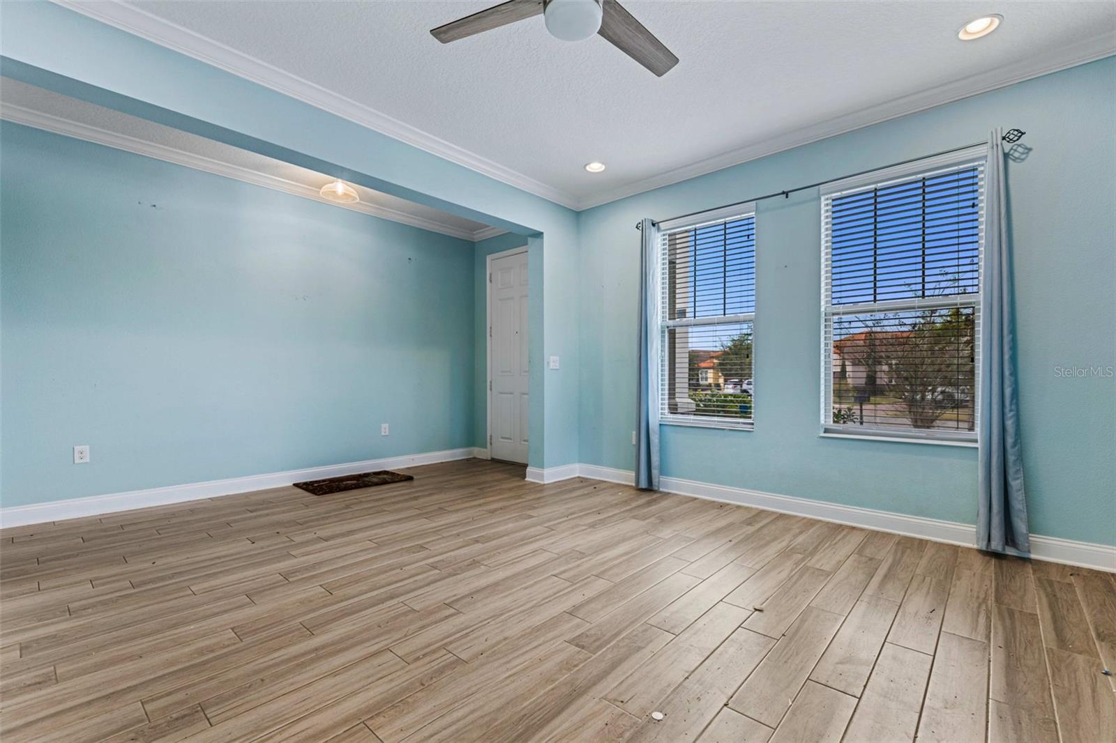 281 ANCONA AVE, DEBARY, FL, 32713