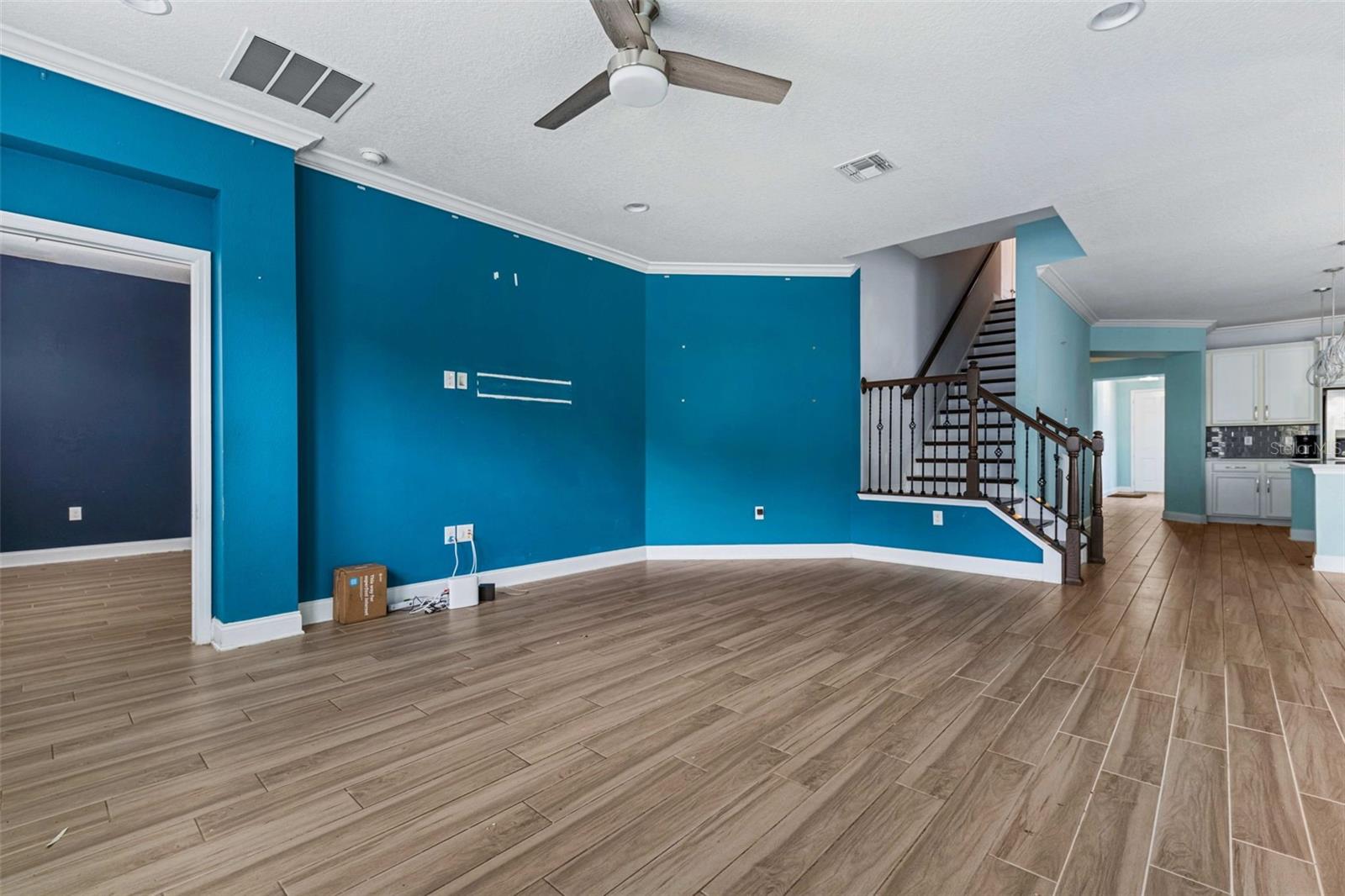 281 ANCONA AVE, DEBARY, FL, 32713