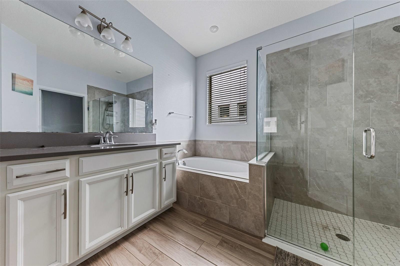 281 ANCONA AVE, DEBARY, FL, 32713