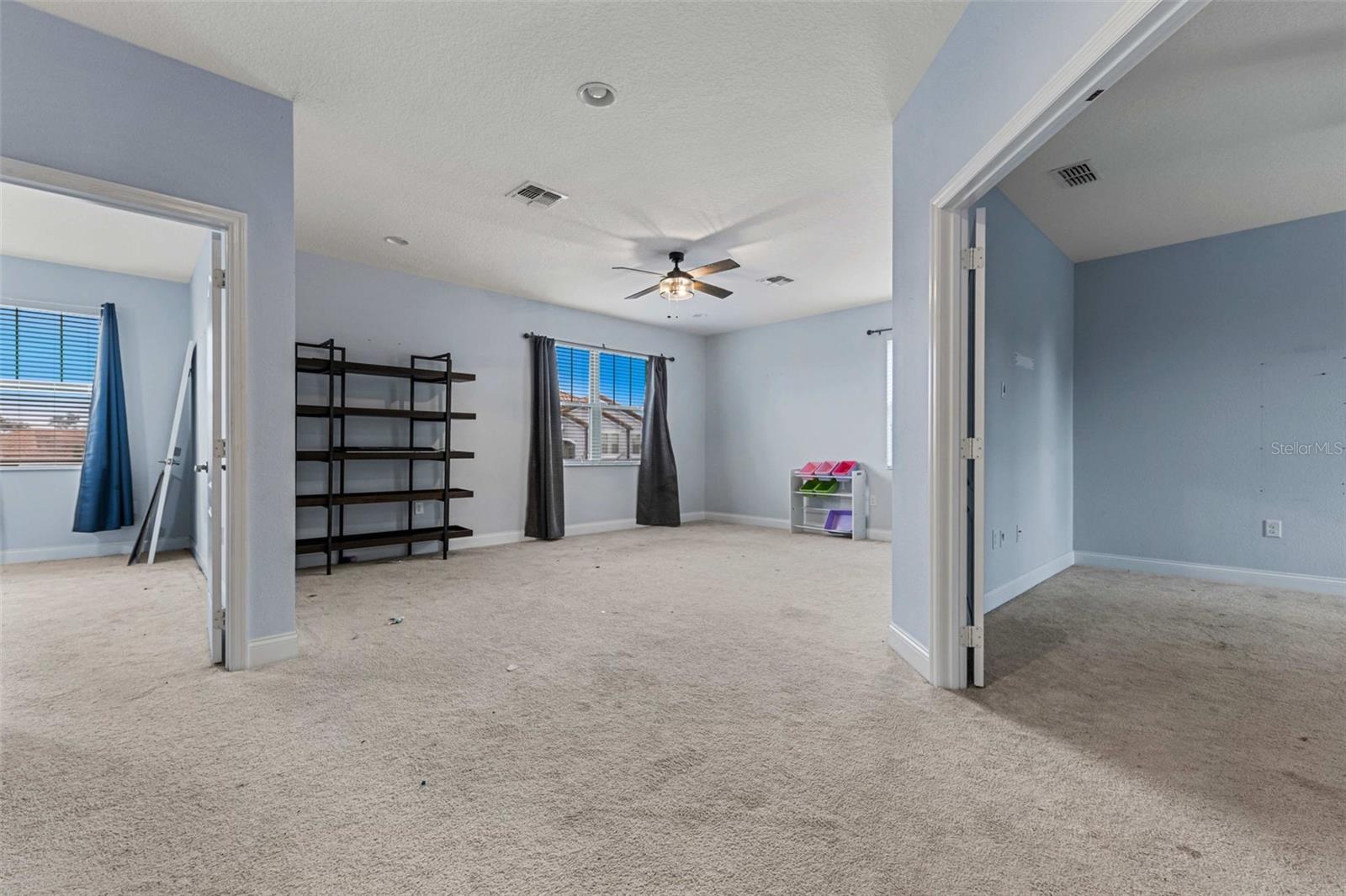 281 ANCONA AVE, DEBARY, FL, 32713