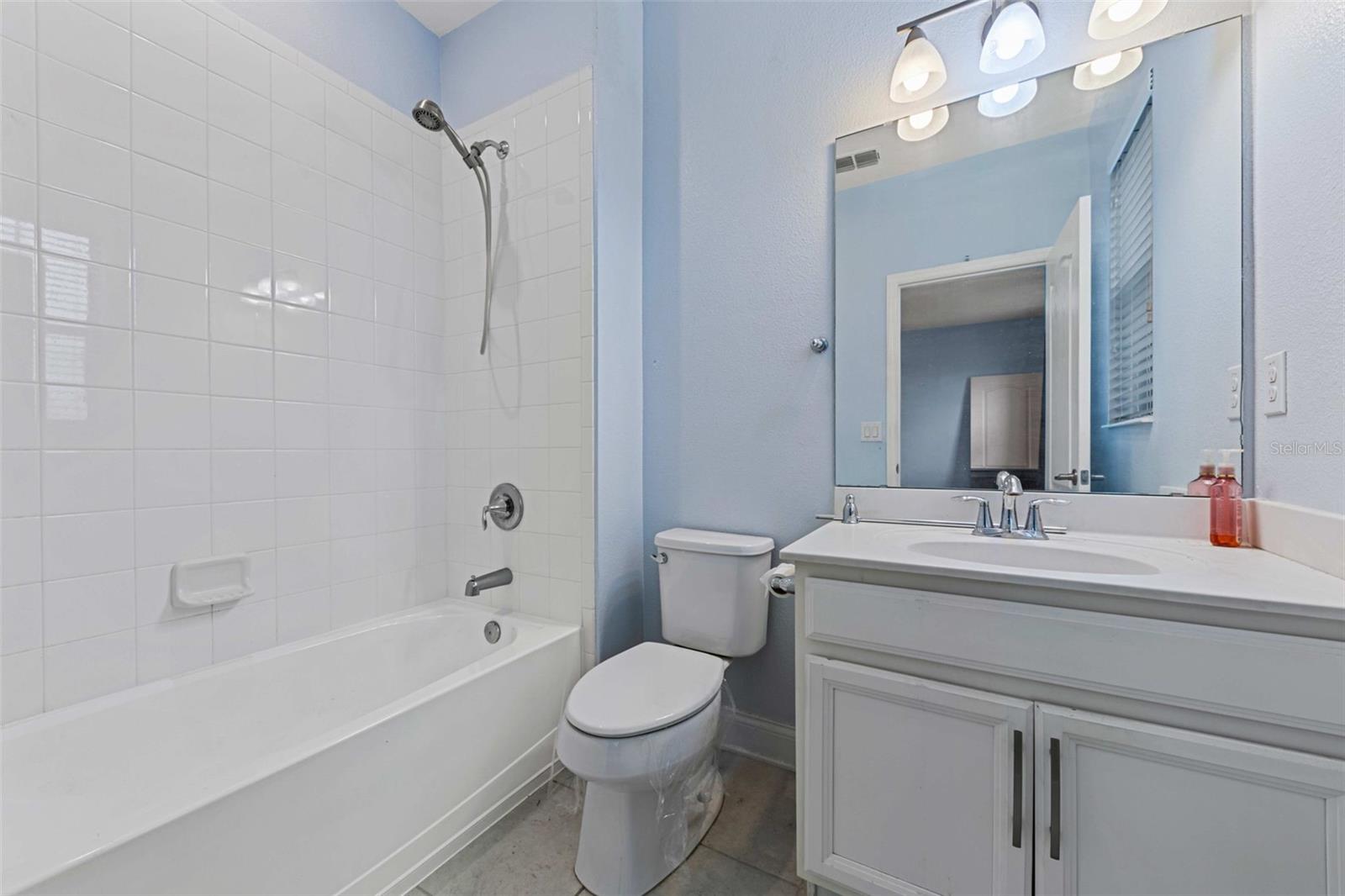 281 ANCONA AVE, DEBARY, FL, 32713