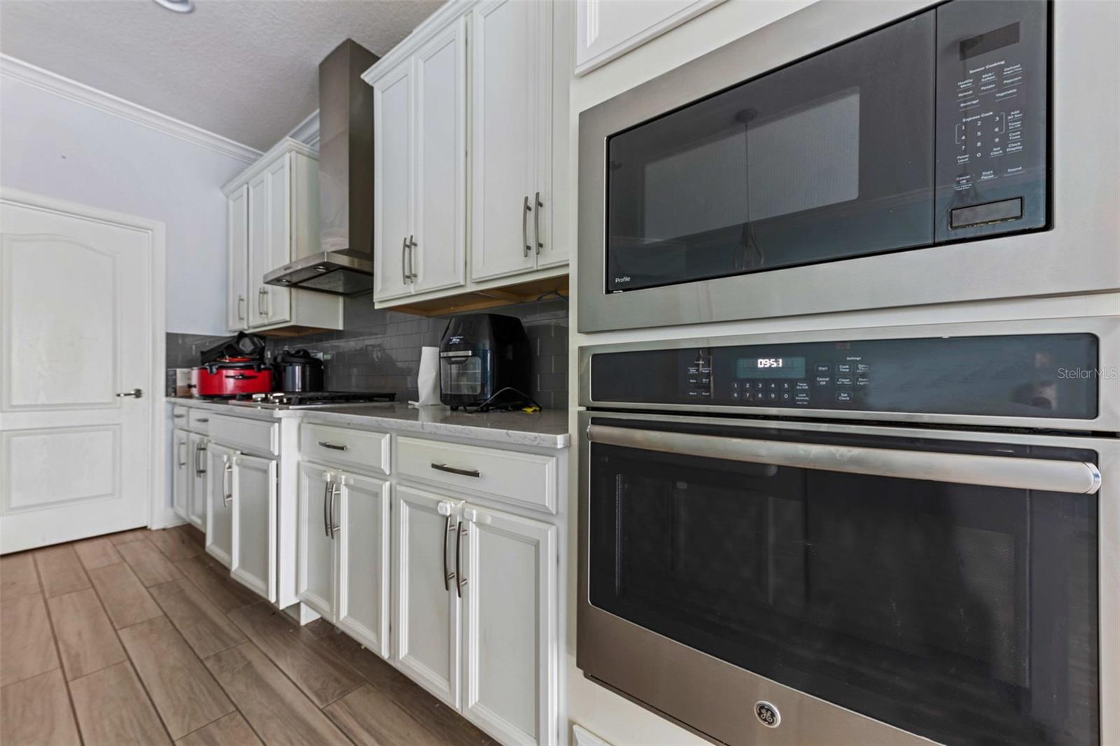281 ANCONA AVE, DEBARY, FL, 32713