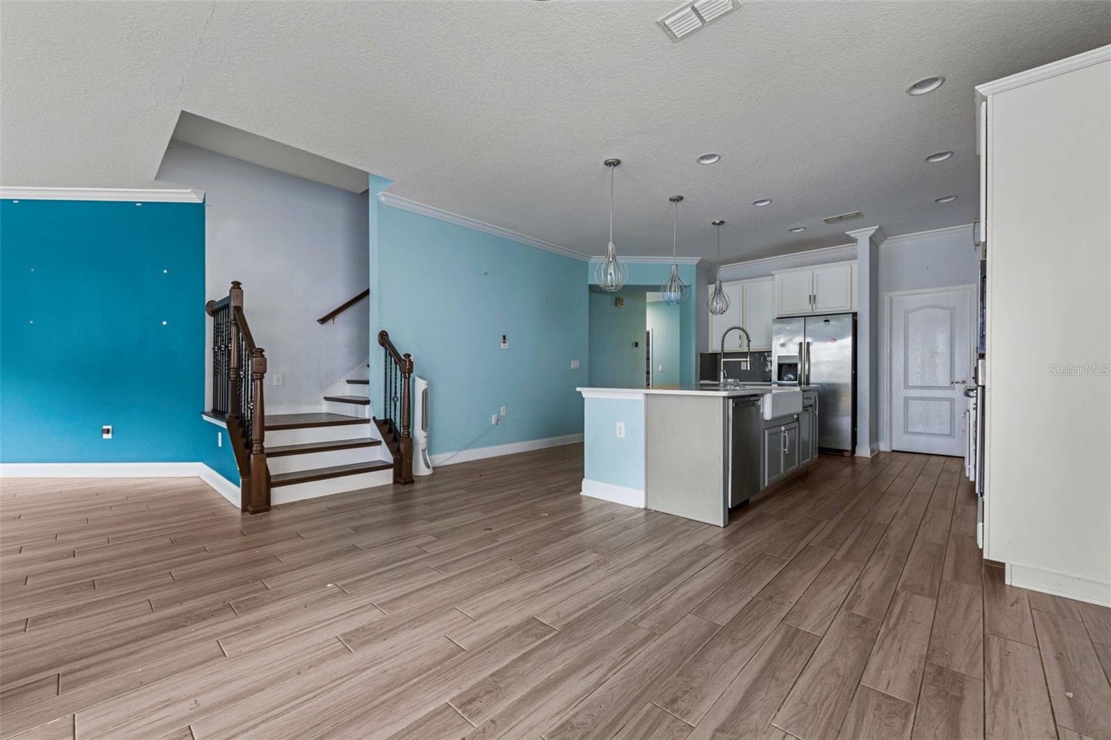 281 ANCONA AVE, DEBARY, FL, 32713