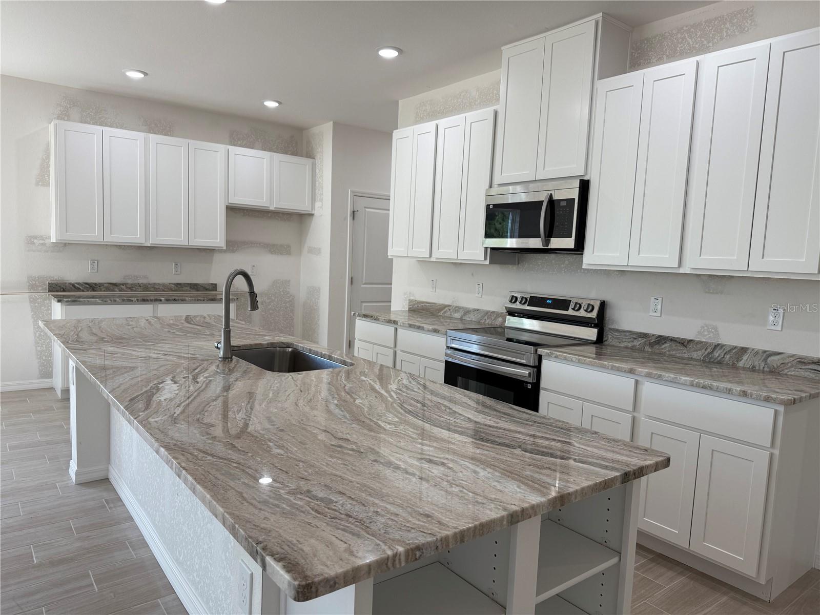 22500 PROVANCE AVE, PORT CHARLOTTE, FL, 33954