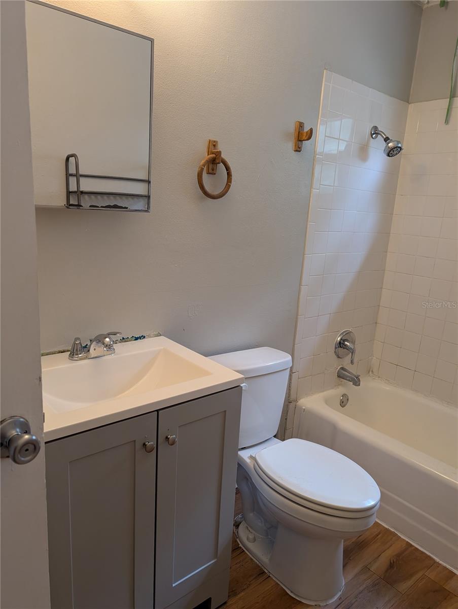 740 E MINNEOLA AVE, CLERMONT, FL, 34711