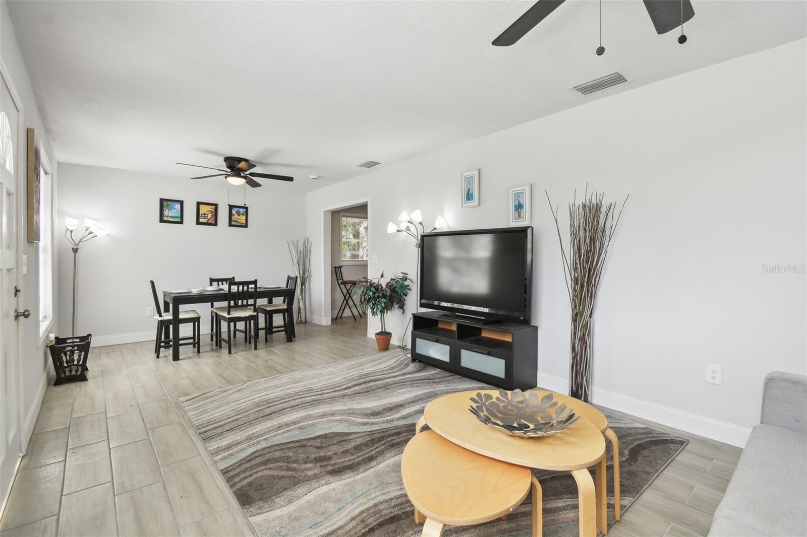 701 37TH AVENUE DR E, BRADENTON, FL, 34208