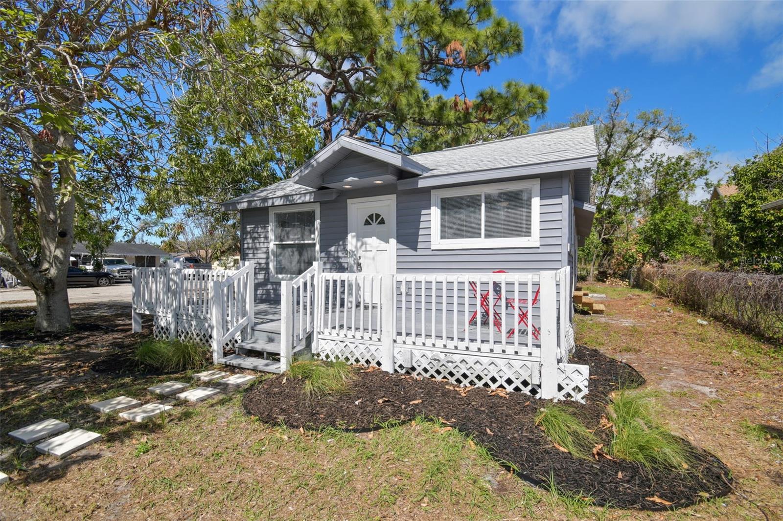 701 37TH AVENUE DR E, BRADENTON, FL, 34208