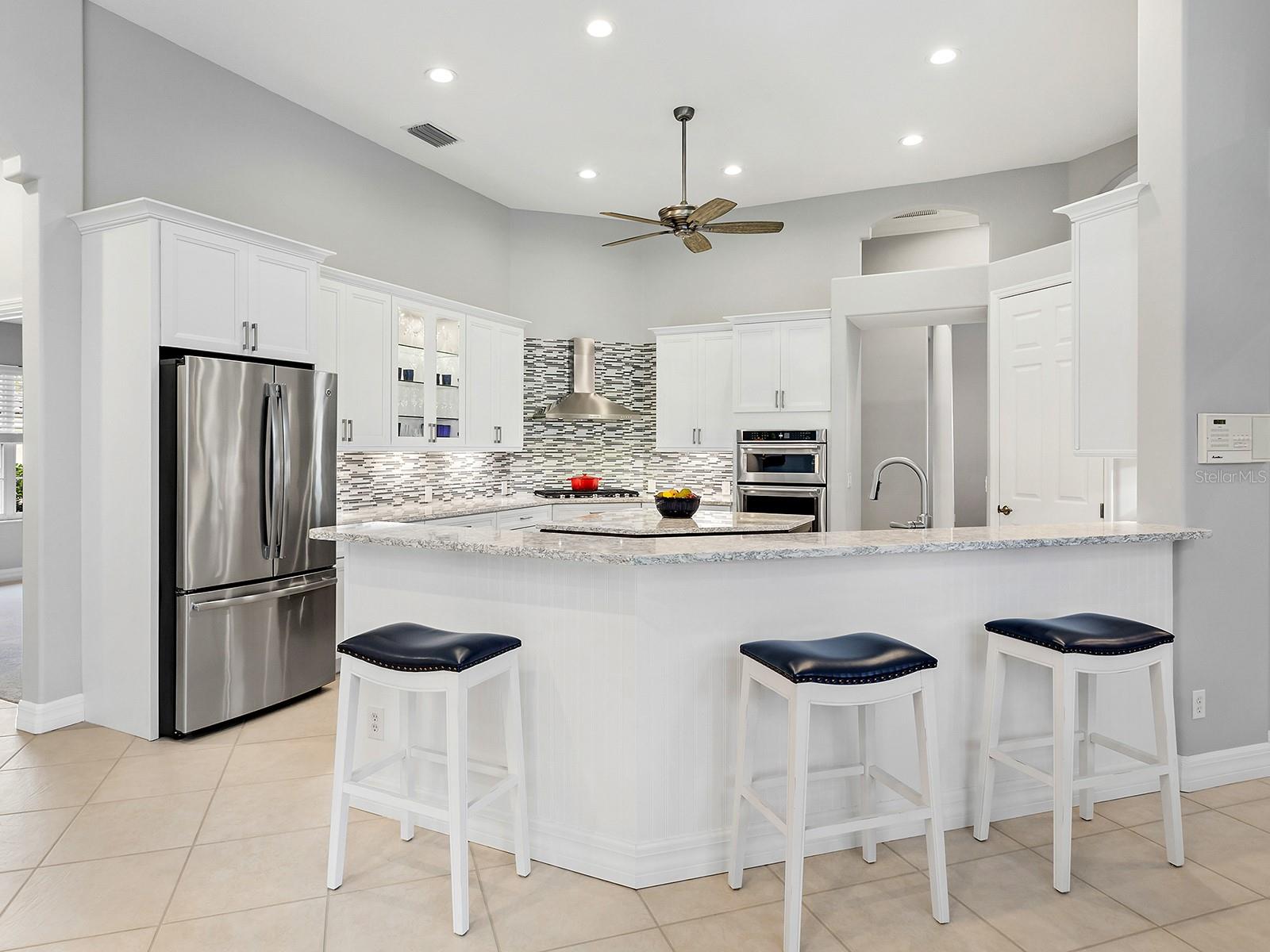 7934 ROYAL BIRKDALE CIR, LAKEWOOD RANCH, FL, 34202