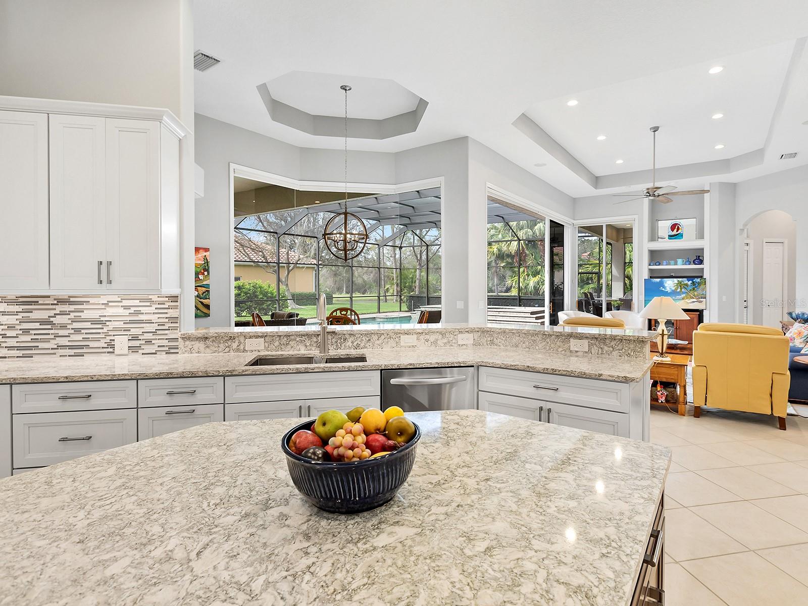 7934 ROYAL BIRKDALE CIR, LAKEWOOD RANCH, FL, 34202