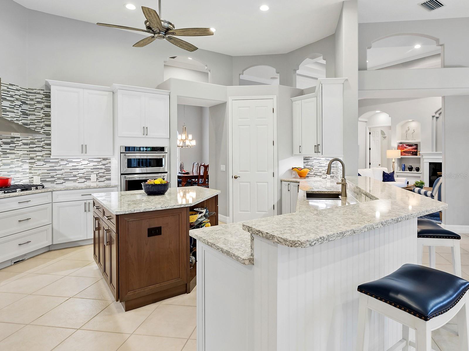 7934 ROYAL BIRKDALE CIR, LAKEWOOD RANCH, FL, 34202