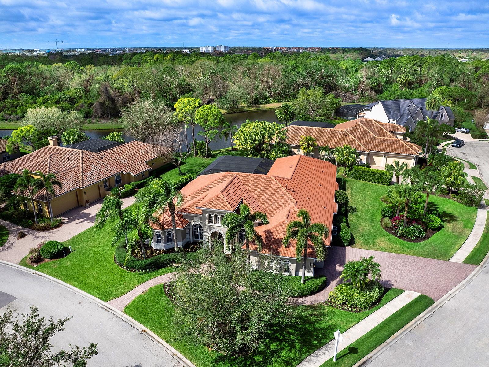 7934 ROYAL BIRKDALE CIR, LAKEWOOD RANCH, FL, 34202