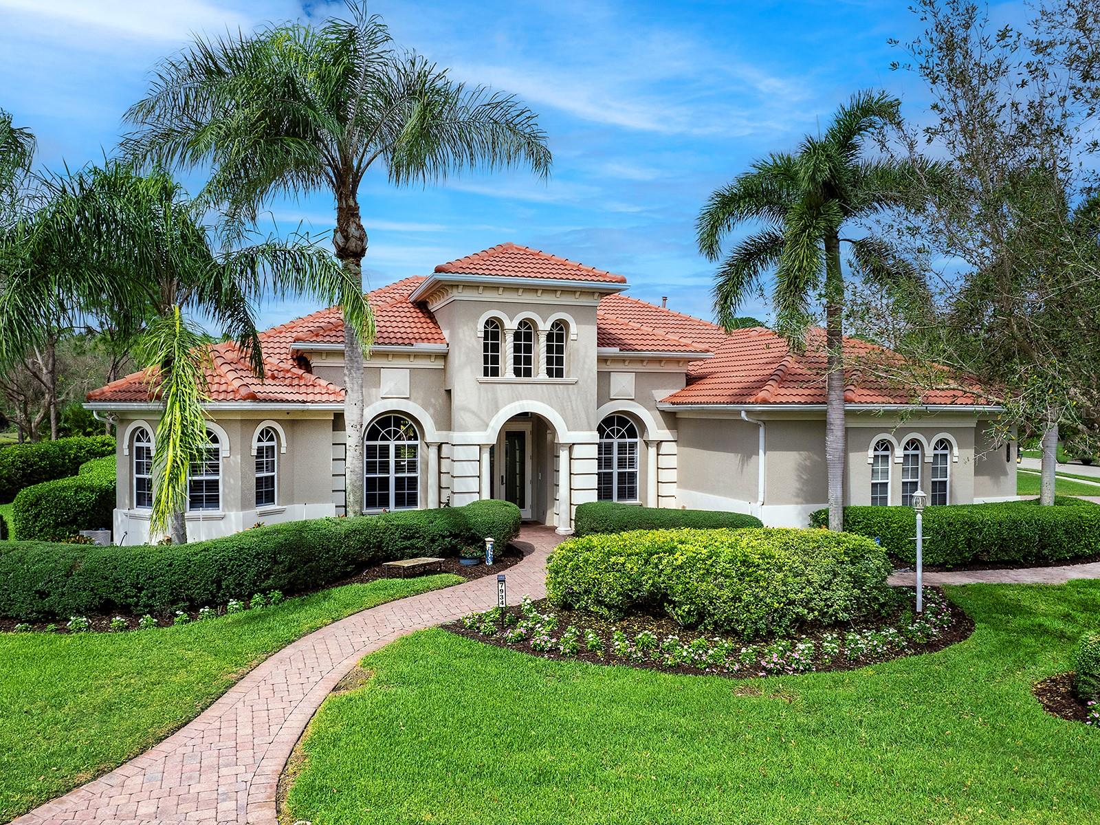 7934 ROYAL BIRKDALE CIR, LAKEWOOD RANCH, FL, 34202