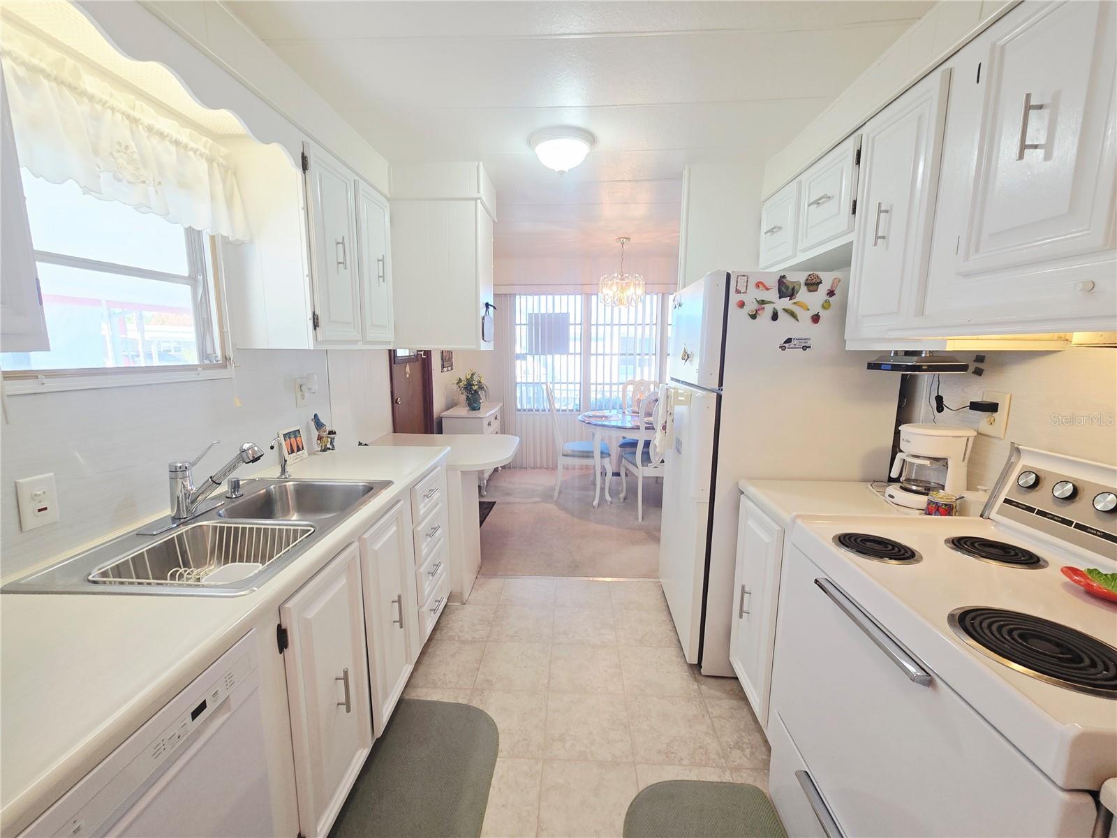 TB8355393 Property Photo