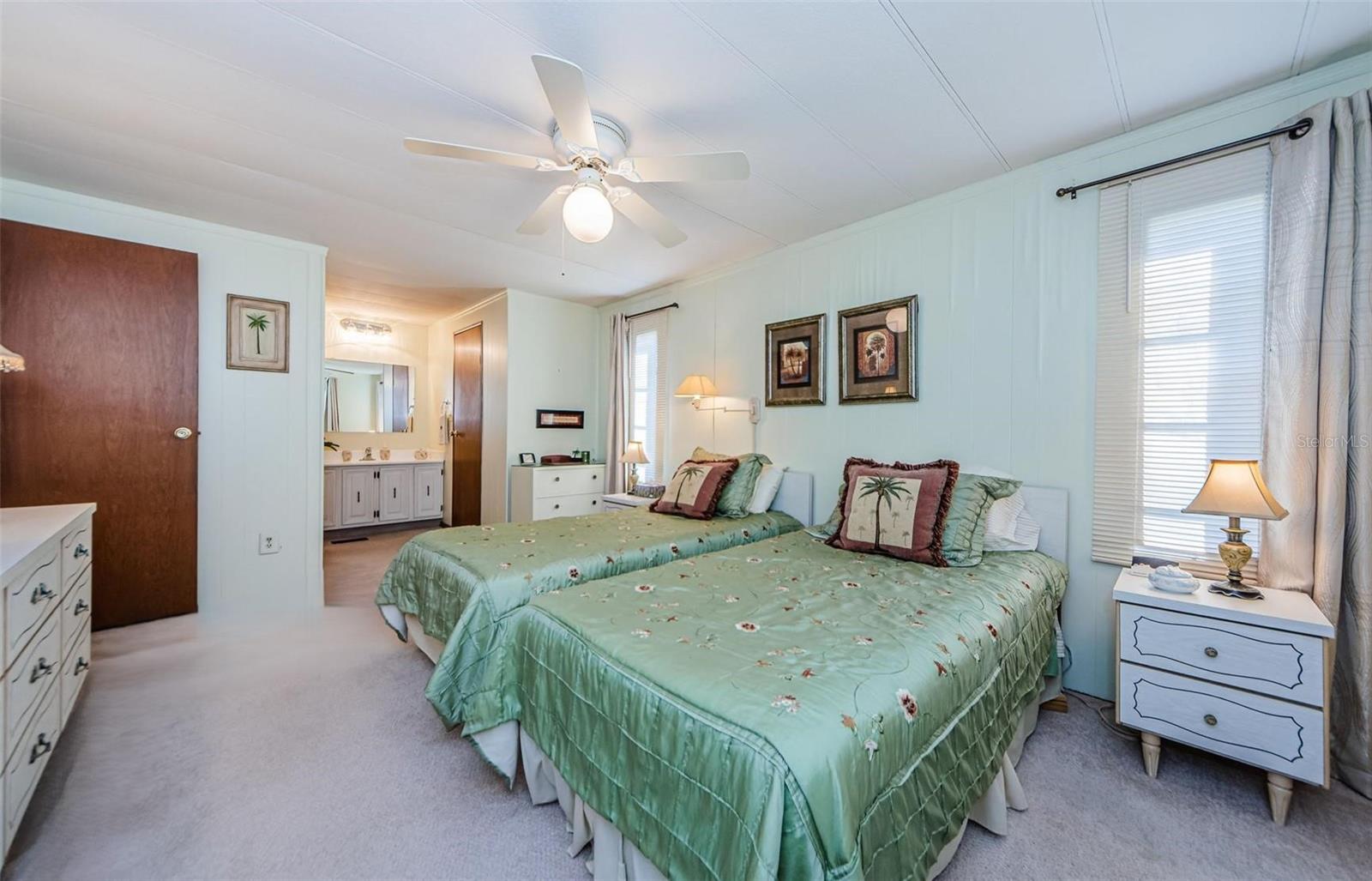 TB8355393 Property Photo