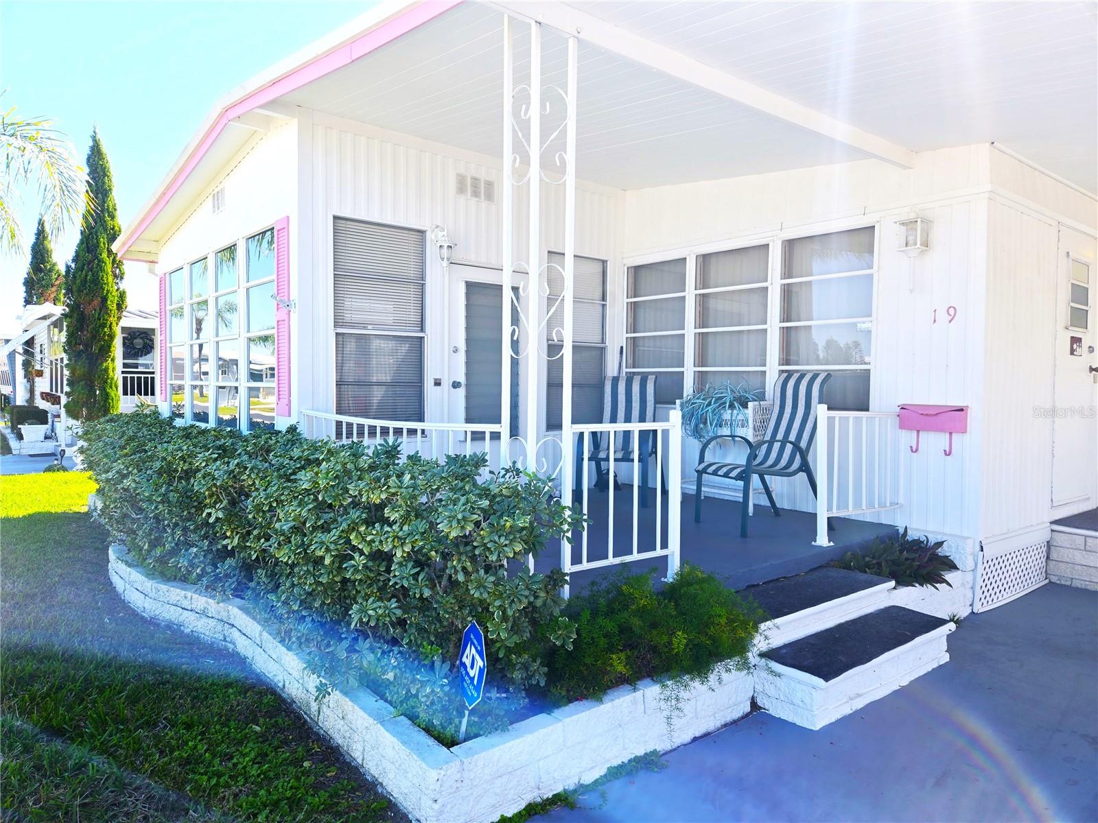 TB8355393 Property Photo